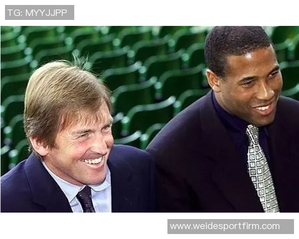 福勒回顾利物浦队史四大传奇球星杰拉德达格利什拉什与巴恩斯的辉煌成就